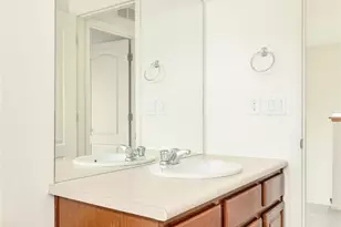 233 S New Castle Way, Aurora, CO 80018 - Photo 22