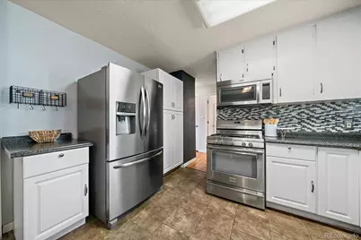 750 Kenton Street, Aurora, CO 80010 - Photo 8