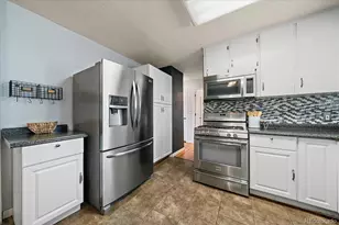 750 Kenton St, Aurora, CO 80010 - Photo 8