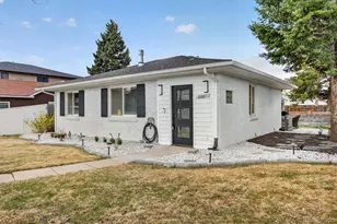 2201 S Dexter St, Denver, CO 80222 - Photo 2