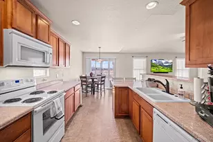 4750 San Pietro Ct, Pueblo, CO 81008 - Photo 12