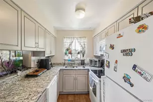 1272 S Uvalda St, Aurora, CO 80012 - Photo 8