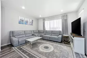 16535 E Alameda Pkwy, Aurora, CO 80017 - Photo 8