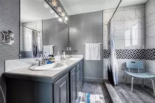 10329 Halleys Way, Littleton, CO 80125 - Photo 6