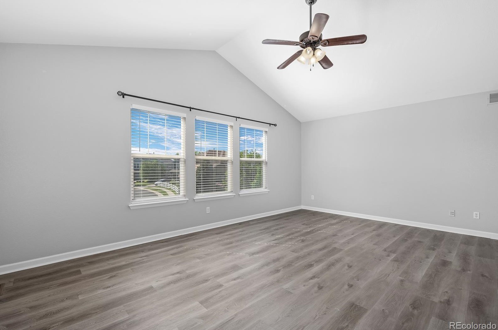 23631 Alabama Dr, Aurora CO  80018-3024 exterior