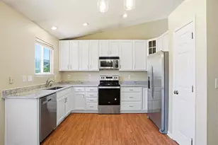 5851 E 118th Pl, Thornton, CO 80233 - Photo 10
