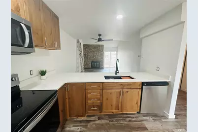 2002 S Worchester Way, Aurora, CO 80014 - Photo 4