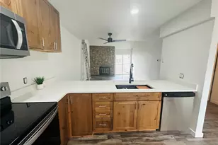 2002 S Worchester Way, Aurora, CO 80014 - Photo 4