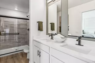 1375 S Clinton St, Denver, CO 80247 - Photo 14