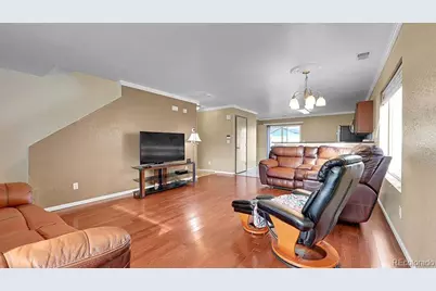 5556 Flanders Way, Denver, CO 80249 - Photo 4