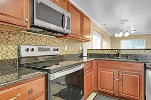 5556 Flanders Way, Denver, CO 80249 - Photo 8