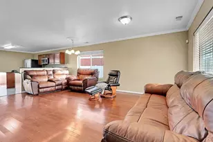 5556 Flanders Way, Denver, CO 80249 - Photo 6