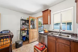 6460 Glencoe St, Commerce City, CO 80022 - Photo 10