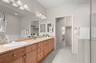 2240 S Vaughn Way, Aurora, CO 80014 - Photo 14