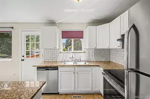335 Pike St, Golden, CO 80401 - Photo 12