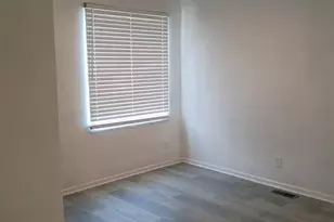 349 E Stewart Dr, Pueblo, CO 81007 - Photo 6