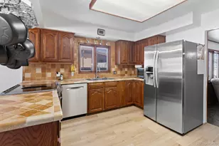 241 E 105th Ave, Northglenn, CO 80233 - Photo 8