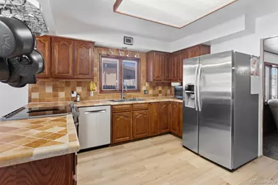 241 E 105th Avenue, Northglenn, CO 80233 - Photo 10