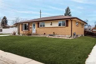 6691 S Wellington Ct, Centennial, CO 80121 - Photo 2