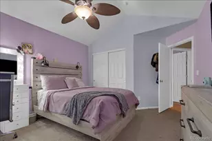 413 N de Gaulle Ct, Aurora, CO 80018 - Photo 16