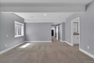 413 N de Gaulle Ct, Aurora, CO 80018 - Photo 28