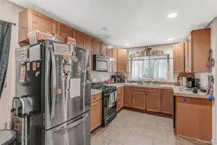 10956 Pearl St, Northglenn, CO 80233 - Photo 8