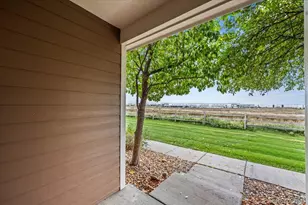 10449 Paris St, Commerce City, CO 80640 - Photo 4