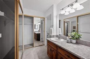 2868 S Heather Gardens Way, Aurora, CO 80014 - Photo 18