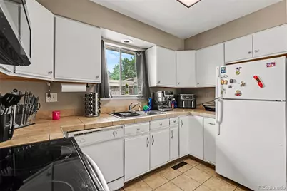 1194 S Troy Street, Aurora, CO 80012 - Photo 8