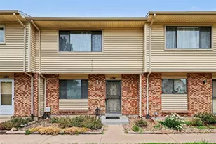 1194 S Troy St, Aurora, CO 80012 - Photo 2