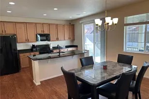 5733 S Fultondale Ct, Aurora, CO 80016 - Photo 4