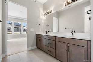 8811 S Quemoy St, Aurora, CO 80016 - Photo 20