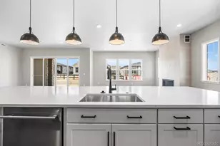 8811 S Quemoy St, Aurora, CO 80016 - Photo 10