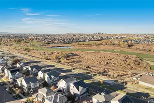 4868 Halifax Ct, Denver, CO 80249 - Photo 4