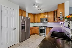 7544 S Quatar Way, Aurora, CO 80016 - Photo 8