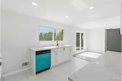 3137 Ursula Street, Aurora, CO 80011 - Photo 8