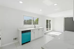 3137 Ursula St, Aurora, CO 80011 - Photo 8