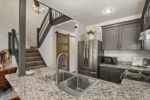 30671 Sun Creek Dr, Evergreen, CO 80439 - Photo 10