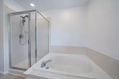 6048 S Walden Court, Aurora, CO 80016 - Photo 28