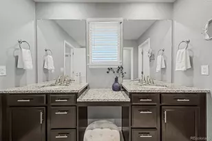 423 N Patsburg St, Aurora, CO 80018 - Photo 20