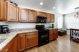 16 Sutherland Ct, Highlands Ranch, CO 80130 - Photo 8
