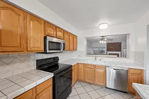 929 N Washington St, Denver, CO 80203 - Photo 6