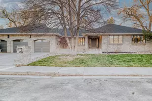 3815 Quail Ct, Wheat Ridge, CO 80033 - Photo 2