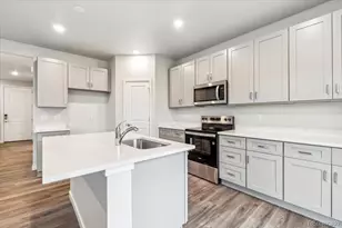 5783 N Ireland Ct, Aurora, CO 80019 - Photo 4