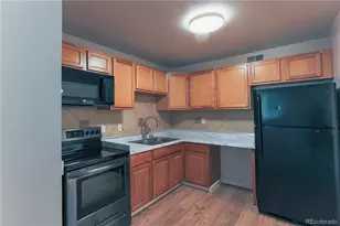 941 Zion St, Aurora, CO 80011 - Photo 14
