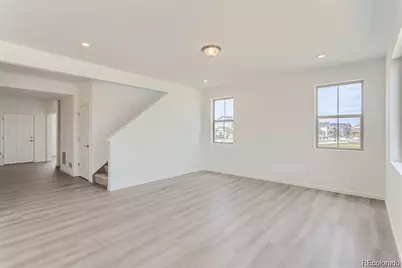 170 S Vandriver Way, Aurora, CO 80018 - Photo 2