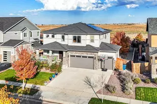 11732 Ouray Ct, Commerce City, CO 80022 - Photo 4