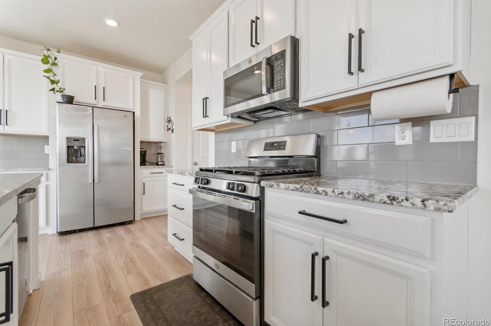 9403 Sedalia St, Denver CO  80022-8854 exterior