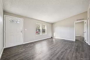 7041 Ash Ct, Commerce City, CO 80022 - Photo 8