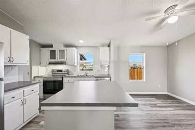 7041 Ash Court, Commerce City, CO 80022 - Photo 18